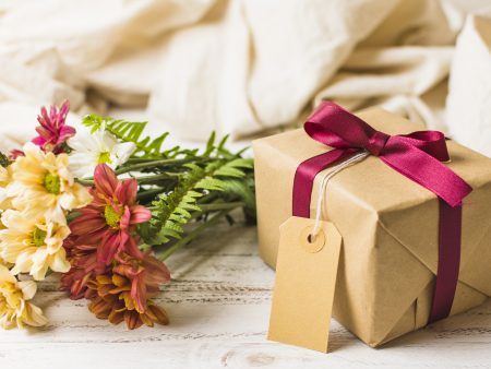 Simple Birthday Gifts: A Guide to Meaningful Birthday Gifts