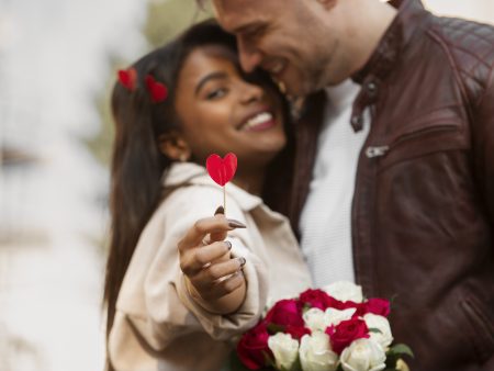 10 Romantic Gift Ideas for Your Girlfriend